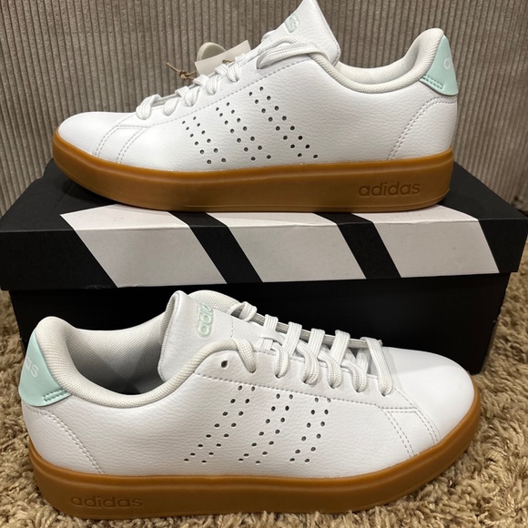 adidas Shoes - White Adidas Womens Advantage 2.0 Shoes Size 6.5